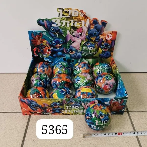 Kula niespodzianka z figurką Lilo & Stitch Ø 6.5 cm, display 24 szt.