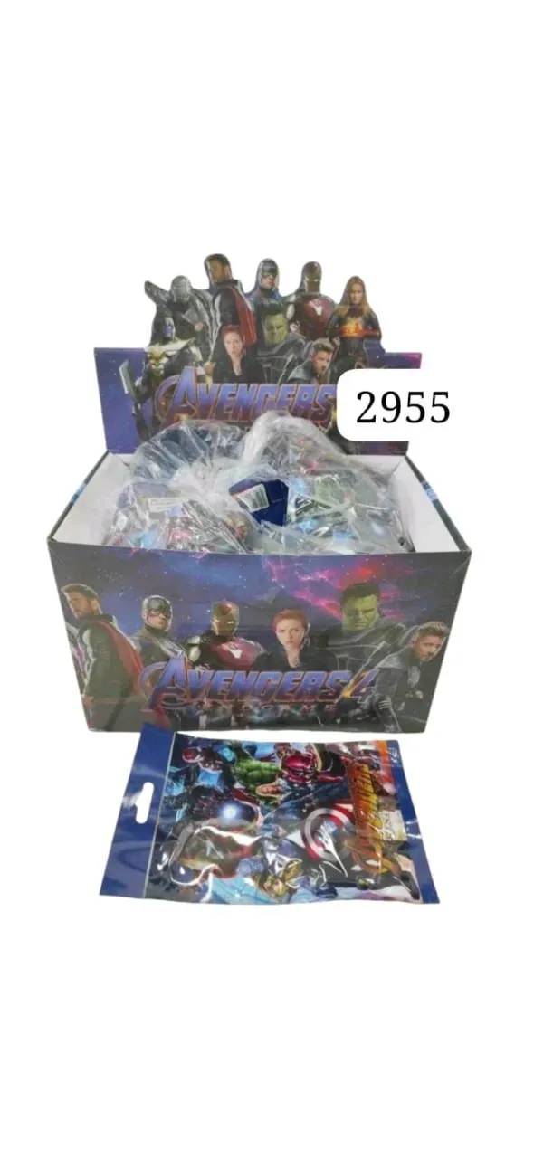 Saszetki Avengers PK12176 z zabawkami, karton ekspozycyjny 36 szt.