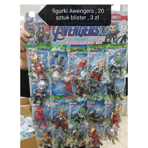 Figurki Avengers - zestaw 20 szt, mix wzorów w blistrach na displayu