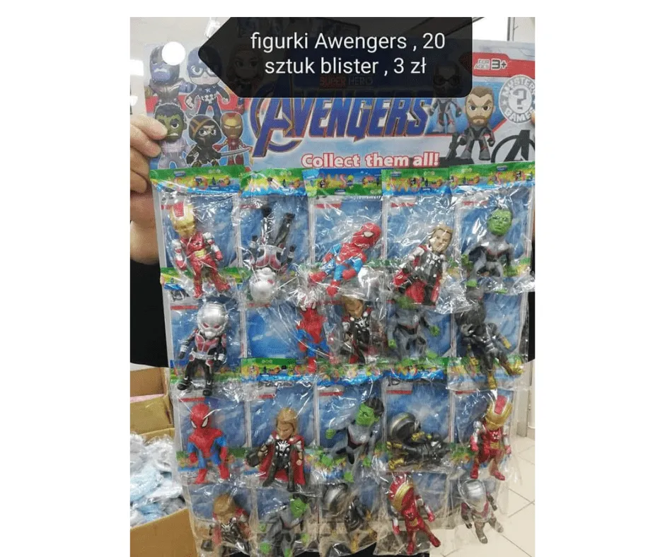 Figurki Avengers - zestaw 20 szt, mix wzorów w blistrach na displayu