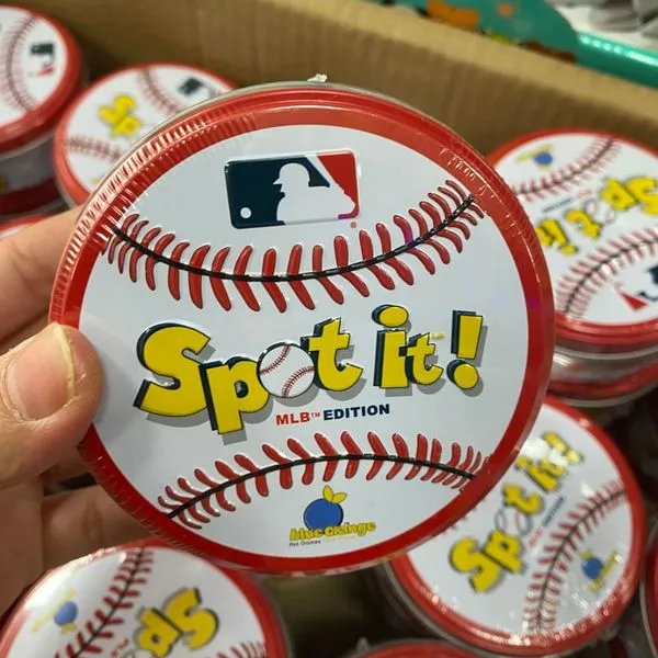 Gra karciana Spot It! MLB Edition, metalowa puszka