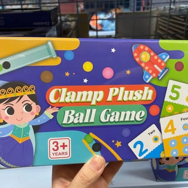 Gra Clamp Plush Ball Game dla dzieci 3+ z chwytakiem i kartami