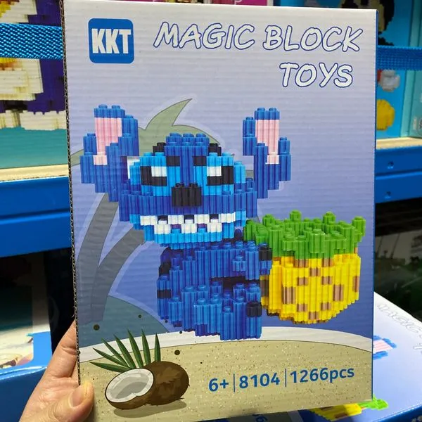 Klocki Konstrukcyjne KKT Stitch z Ananasem 1266 el. Magic Block 8104
