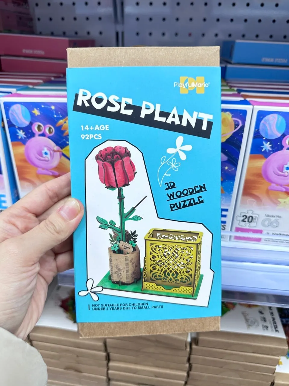 Drewniana układanka 3D Rose Plant 92 elementy - model z pojemnikiem