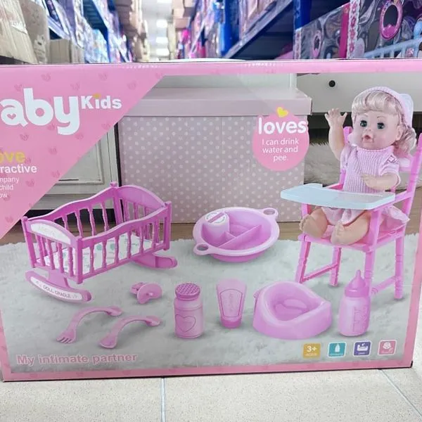 Zestaw laleczka Baby Kids z akcesoriami, pije i sika, różowy