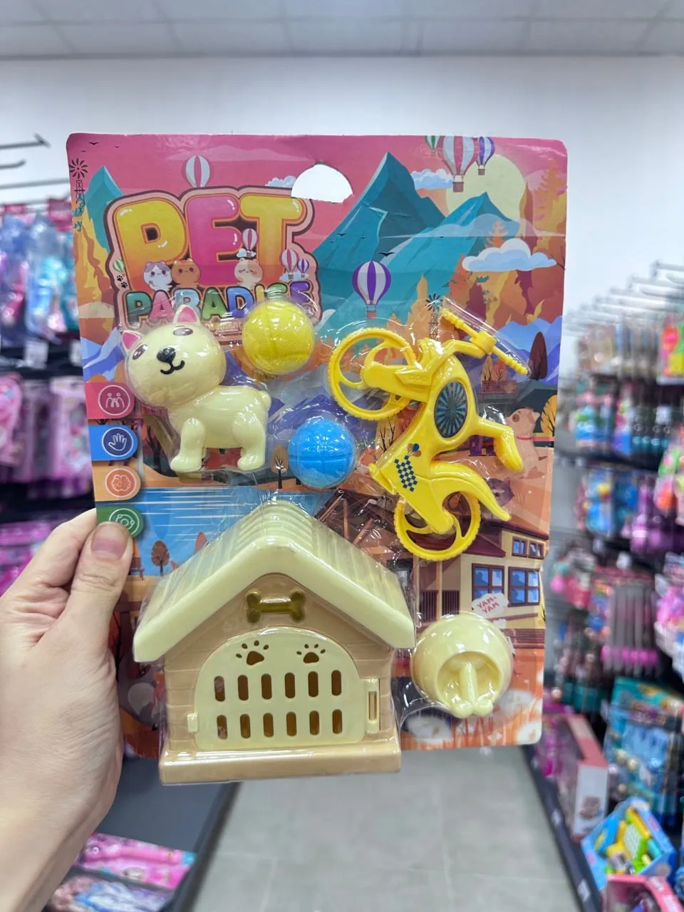 Zestaw zabawek Pet Paradise z pieskiem, domkiem i rowerem
