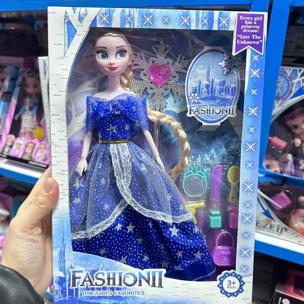 Lalka Fashion II z akcesoriami, niebieska sukienka w gwiazdki