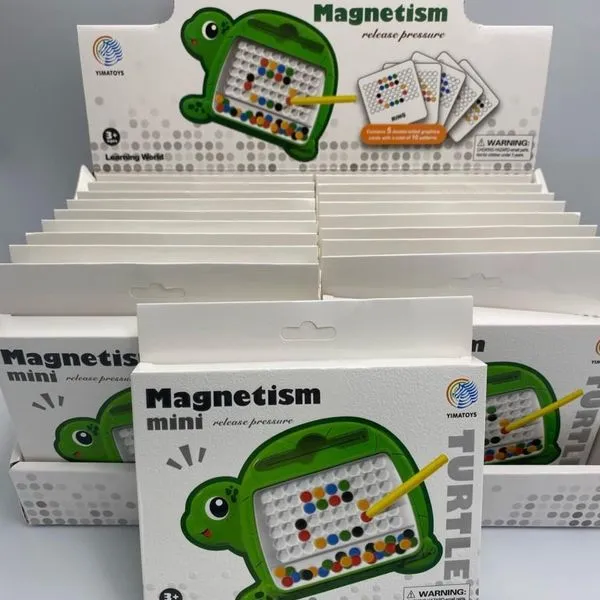 Zabawka magnetyczna Mini Magnetism Żółw z rysikiem i kartami 24szt