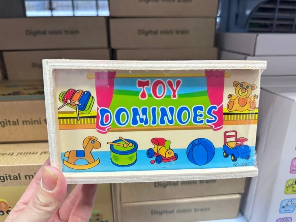 Drewniane Domino Toy Dominoes w pudełku, motywy zabawek