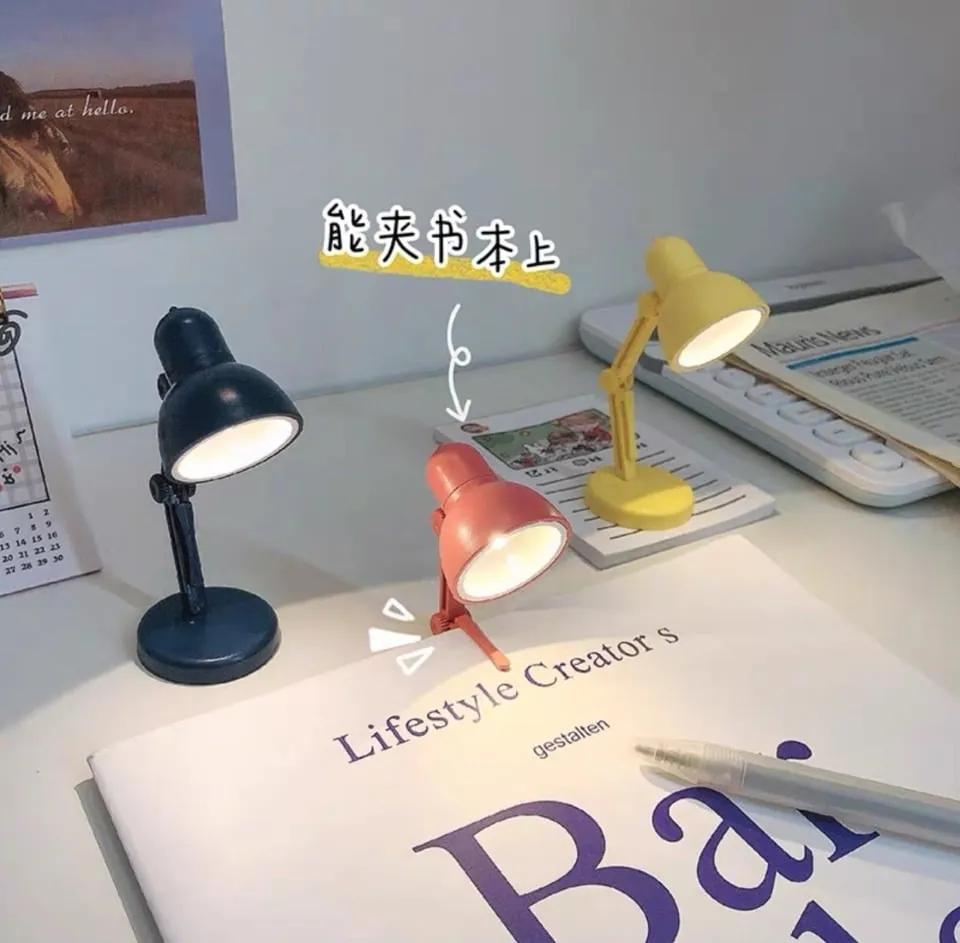 Mini Lampka LED do książek z klipsem, ruchome ramię, mix kolorów