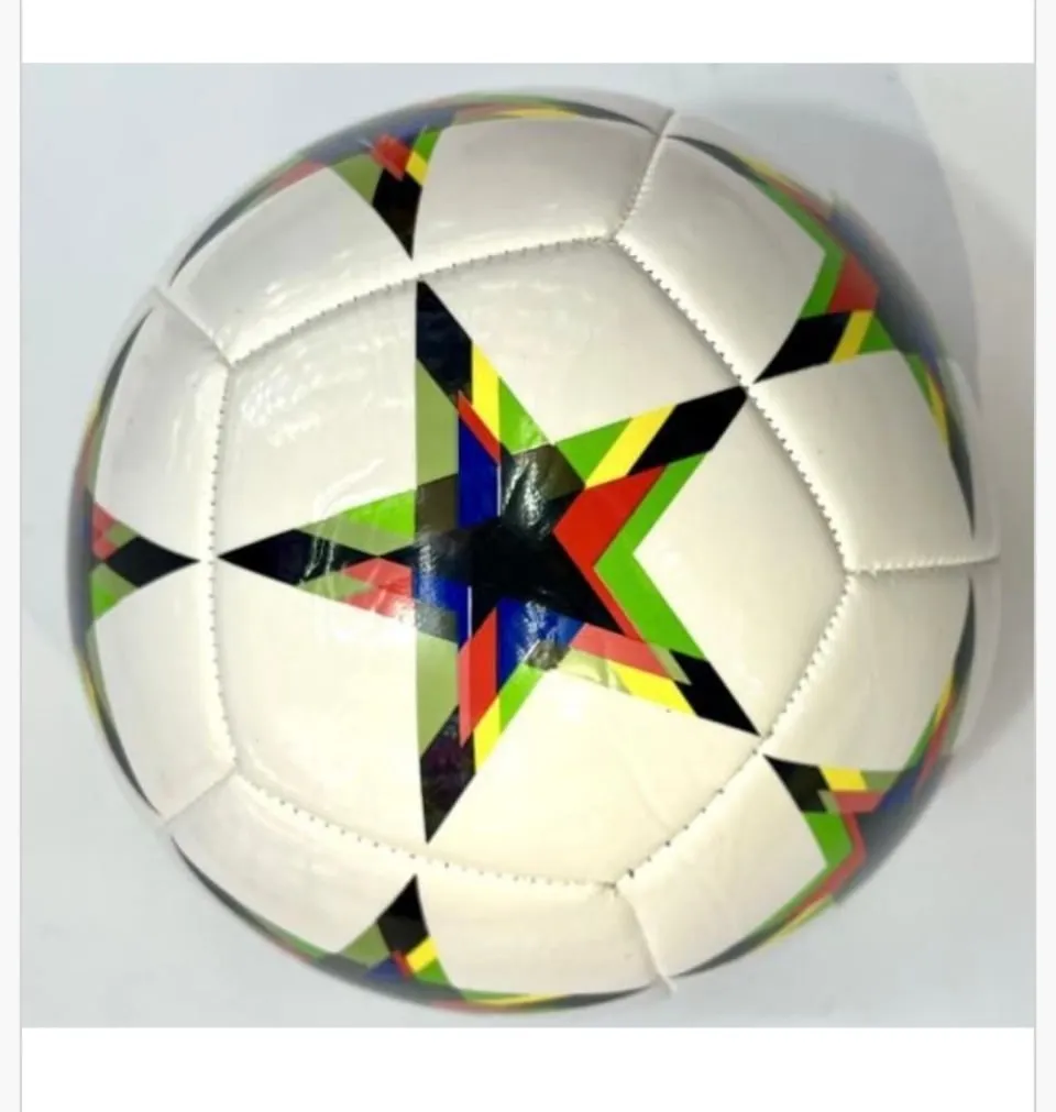 Piłka do piłki nożnej biała w kolorowe gwiazdy, 6 szt.