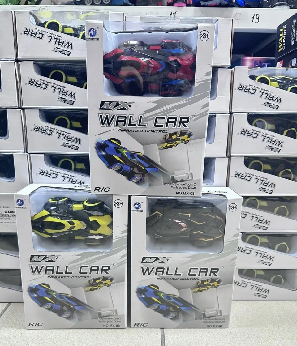 Samochód jeżdżący po ścianach Wall Car Infrared Control Mix