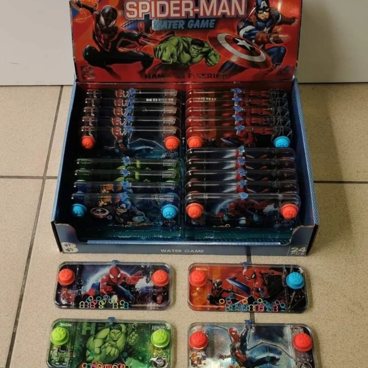 Gra Wodna Spider-Man i Avengers, Zręcznościowa, 14cm, 24 szt.