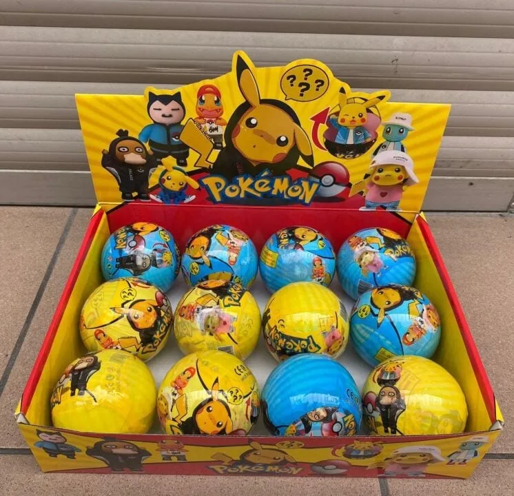 Kula Figurki Pokémon Niespodzianka 12 szt - Display