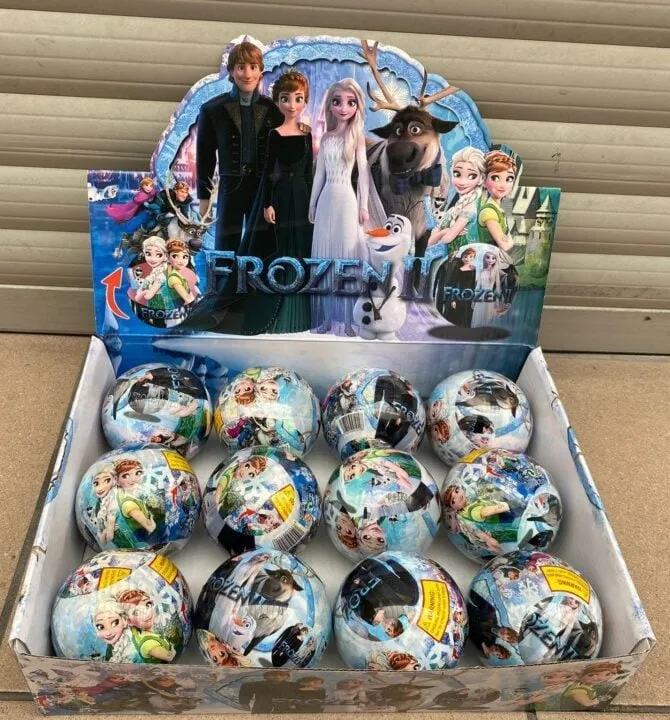 Kula Figurki Frozen II - Zabawka Niespodzianka Display 12 szt.