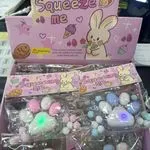 Zabawka Squeeze Me Świecąca Łapka Gniotek, 16 szt