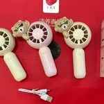 Mini wentylator USB z misiem, 3 prędkości, różowy/beżowy
