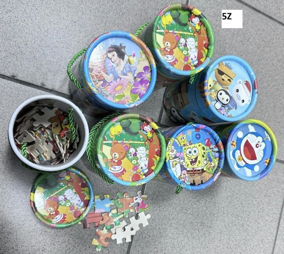 Zabawka Puzzle DIY w tubie z rączką, Mix wzorów bajkowych, 12 szt.