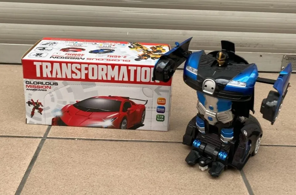 Samochód Robot 2in1 Transformation Skala 1:18 Niebieski PK17735