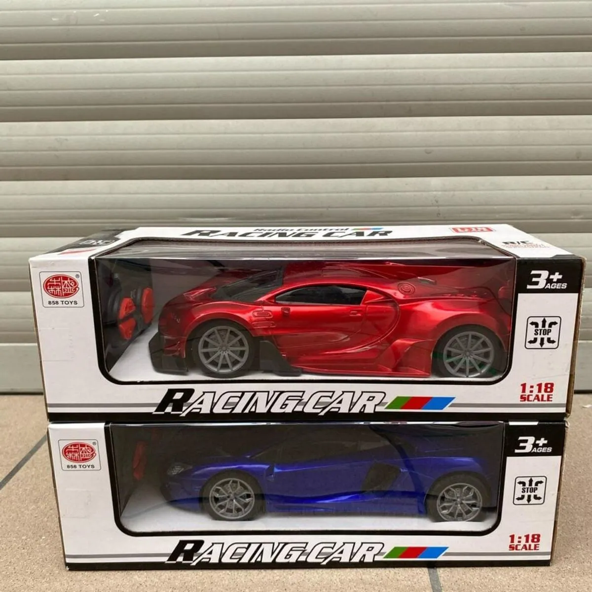 Samochód Sterowany Racing Car 1:18 R/C Czerwony i Niebieski 3+ 858 Toys