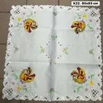 Obrus Wielkanocny 85x85 cm K22 z kogutami i pisankami