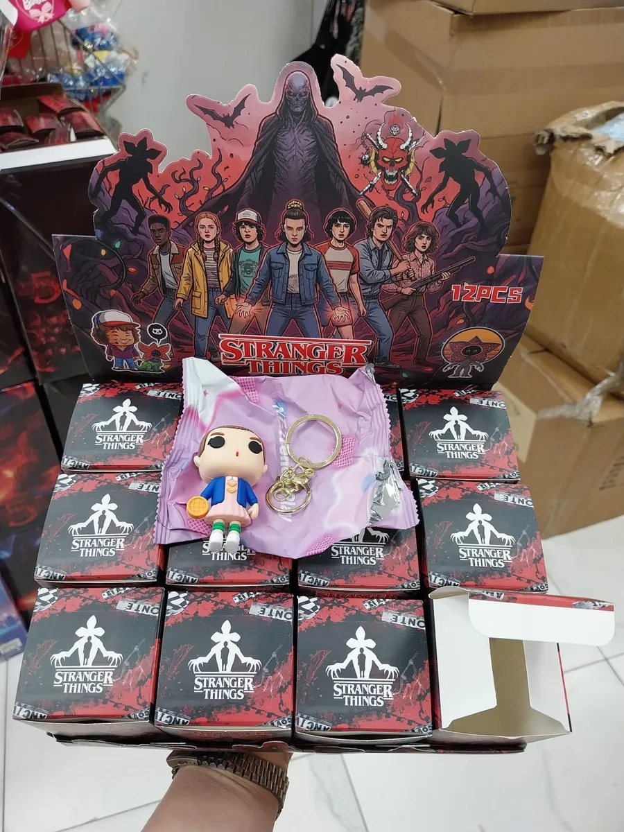 Zabawka Unboxing Stranger Things Brelok Figürka 12szt