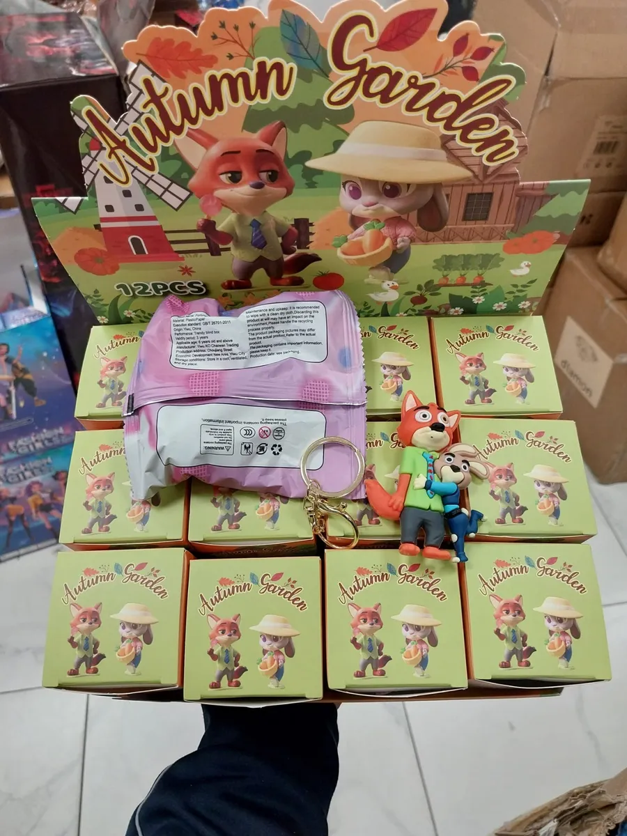 Zabawki Unboxing Zootopia Autumn Garden 12 szt