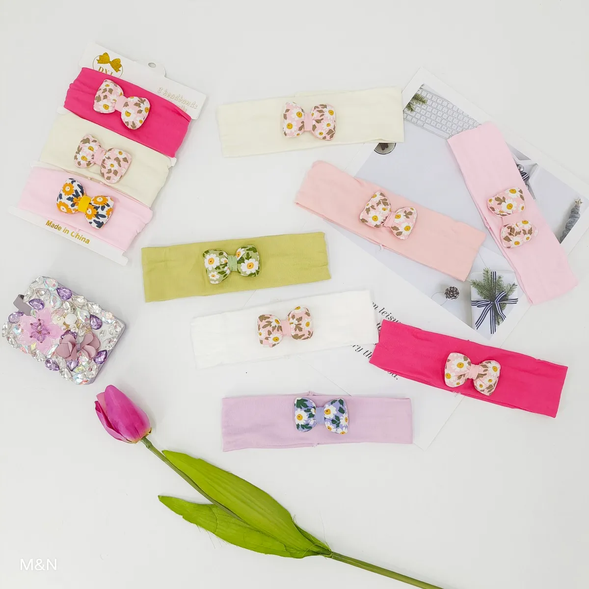 Opaska dla dzieci z kokardą kwiatową M&N kolorowa