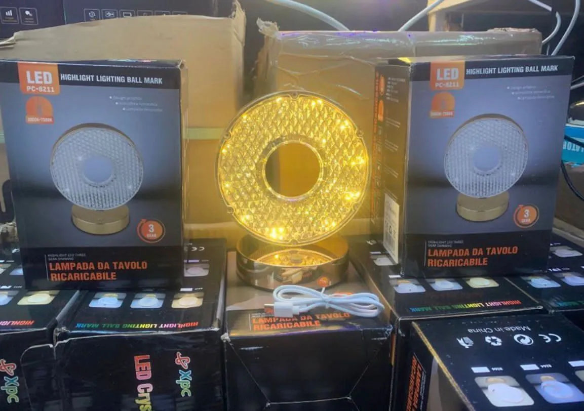 LED Highlight Lighting Ball PC-8211 Lampada da Tavolo Ricaricowalna