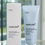 Medicube Zero Pore SA Clear Capsule Cleansing Foam 120g