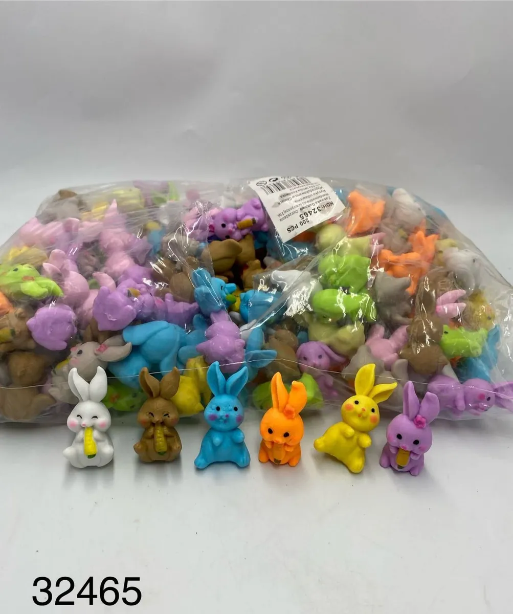 Mini gumowe figurki królików wielokolorowych 200 szt