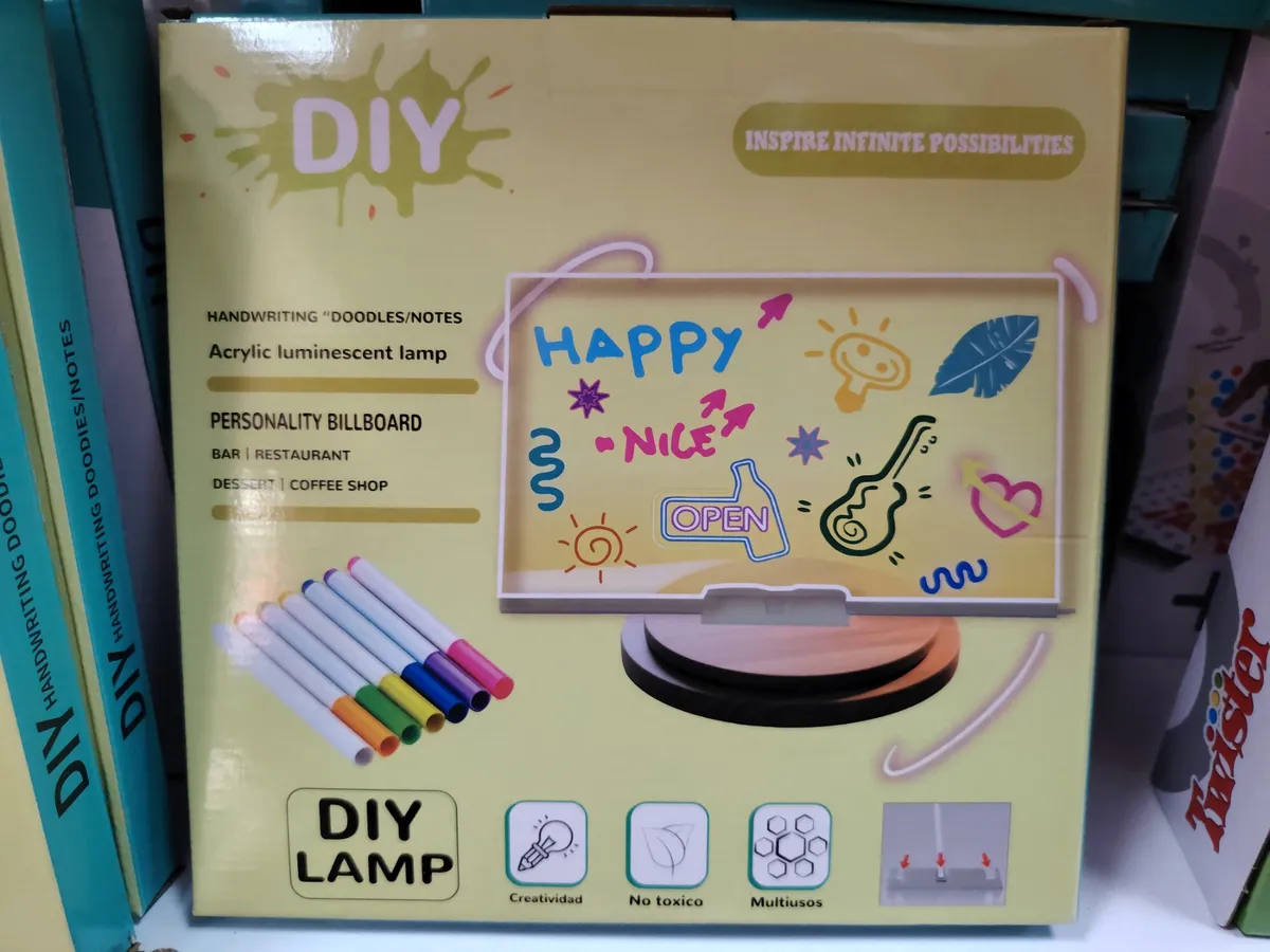 DIY Akrylowa Lampa Luminescencyjna z Markerami