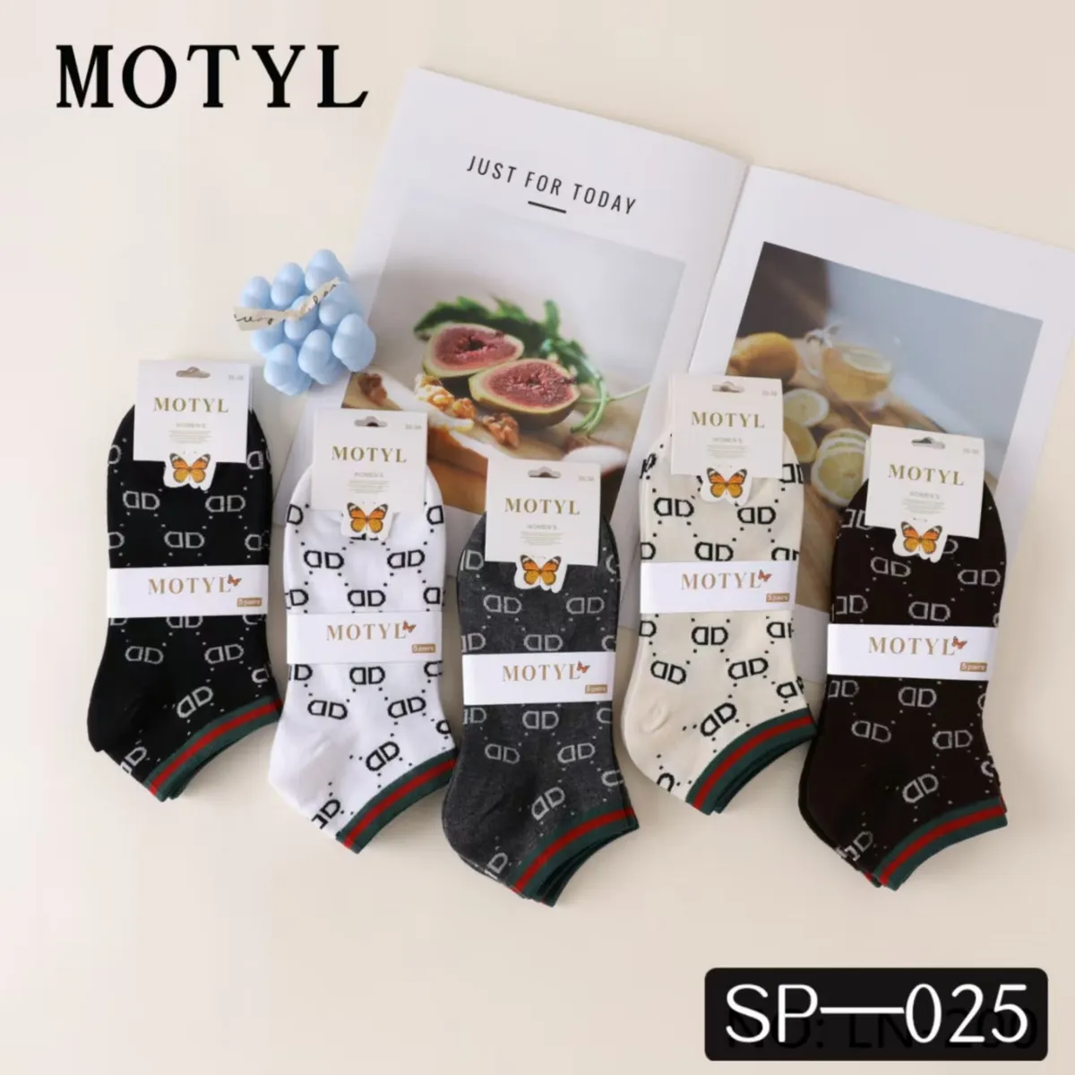 Skarpetki Motyl damskie z motywem motyla czarne białe szare