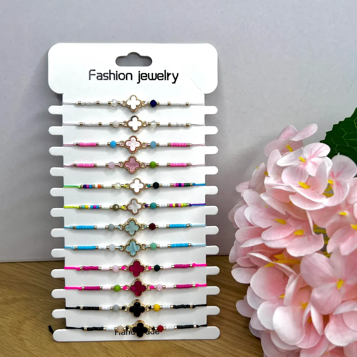 Zestaw bransoletek Fashion Jewelry z krzyżykiem