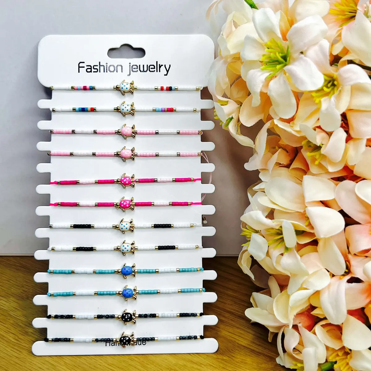 Bransoletki z charmsem żółw w kolorach multikolor