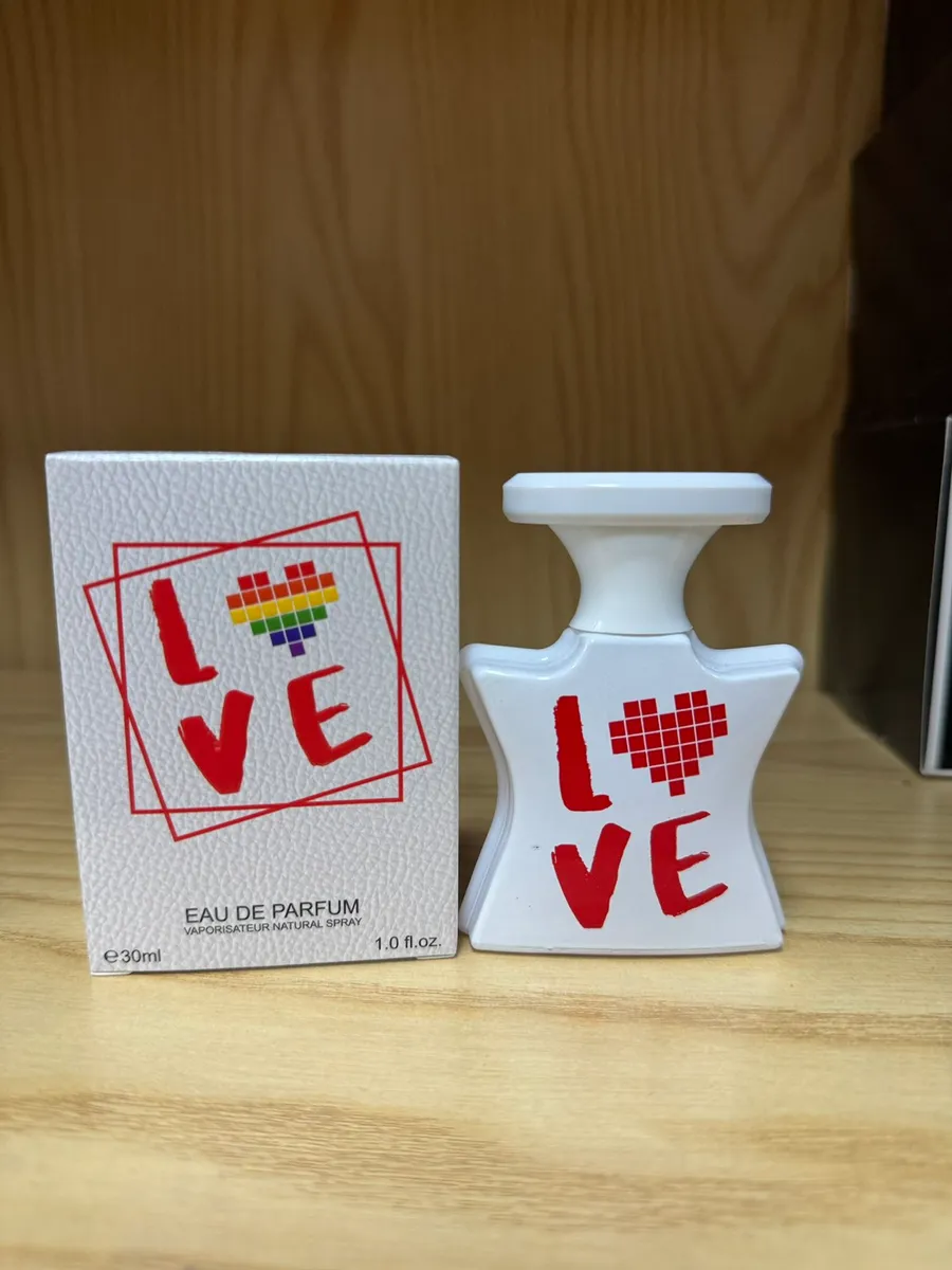 Eau de Parfum Love 30ml Biała Butelka z Tęczowym Sercem