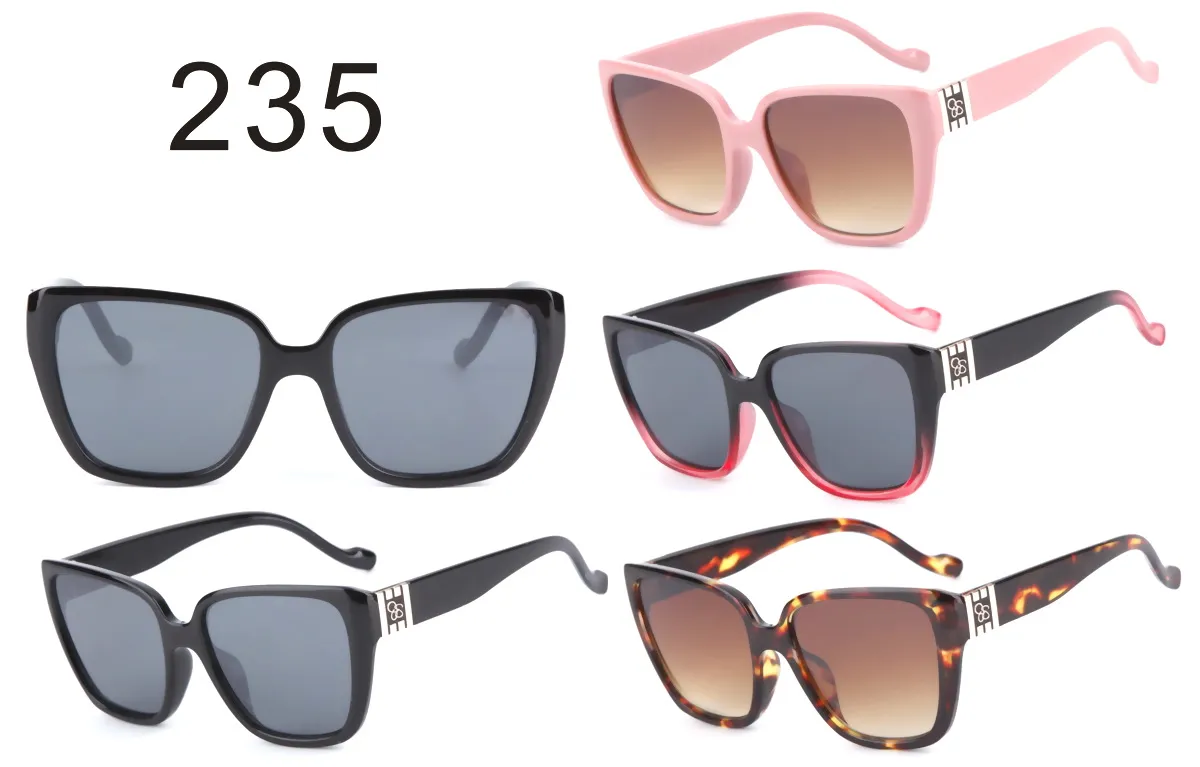Okulary przeciwsłoneczne damskie kwadratowe model 235