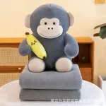 Maskotka małpa szara z kocykiem i bananem
