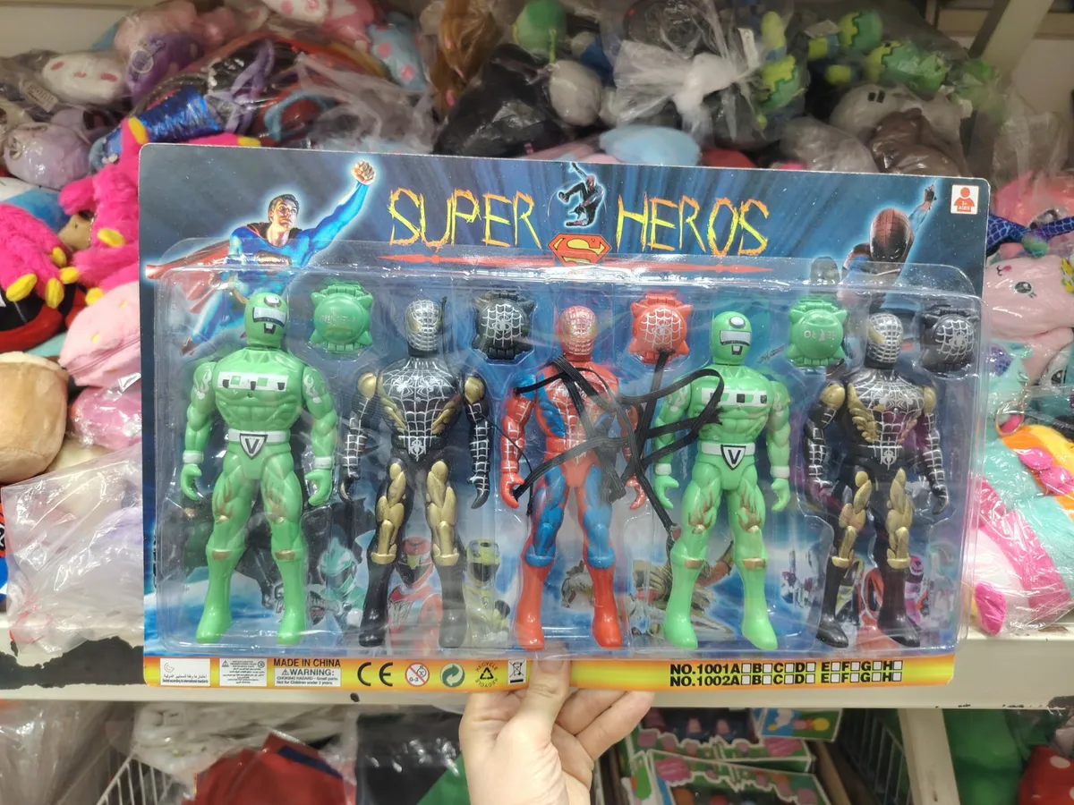 Zestaw figurek Super Bohaterowie 8 szt. zielono-czerwony