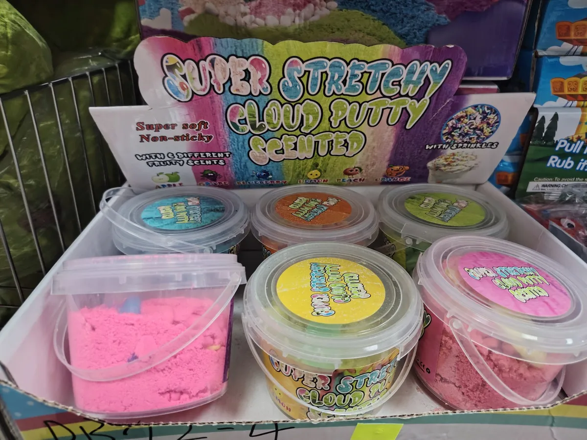 Super Cloud Stretchy Scented Cloud Putty z posypkami