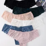 Finella damskie stringi koronkowe S/M/L wielokolorowe