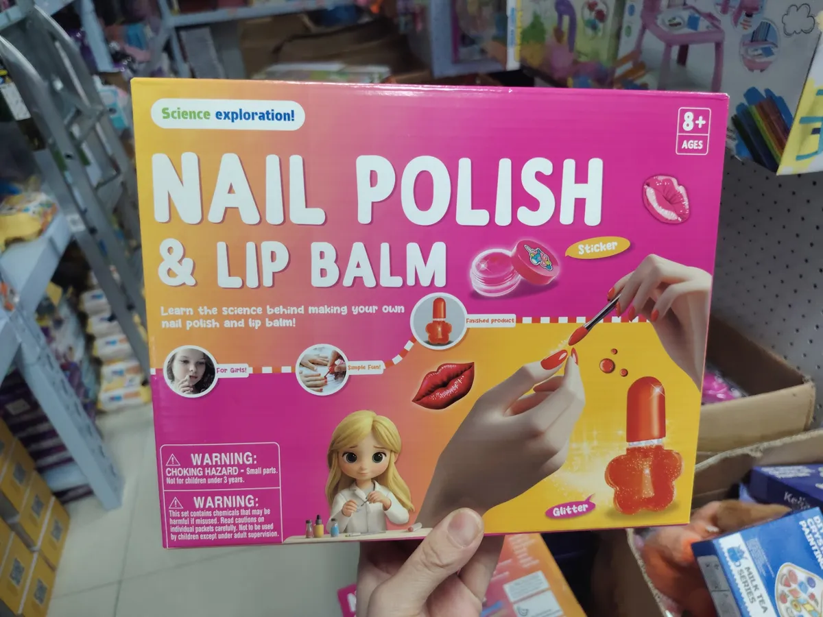Zestaw Naukowy Nail Polish & Lip Balm Science Exploration 8+