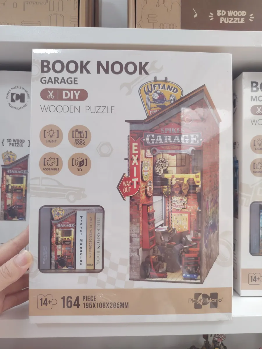 Book Nook Garage Drewniana Puzzle 3D 195x108x285mm
