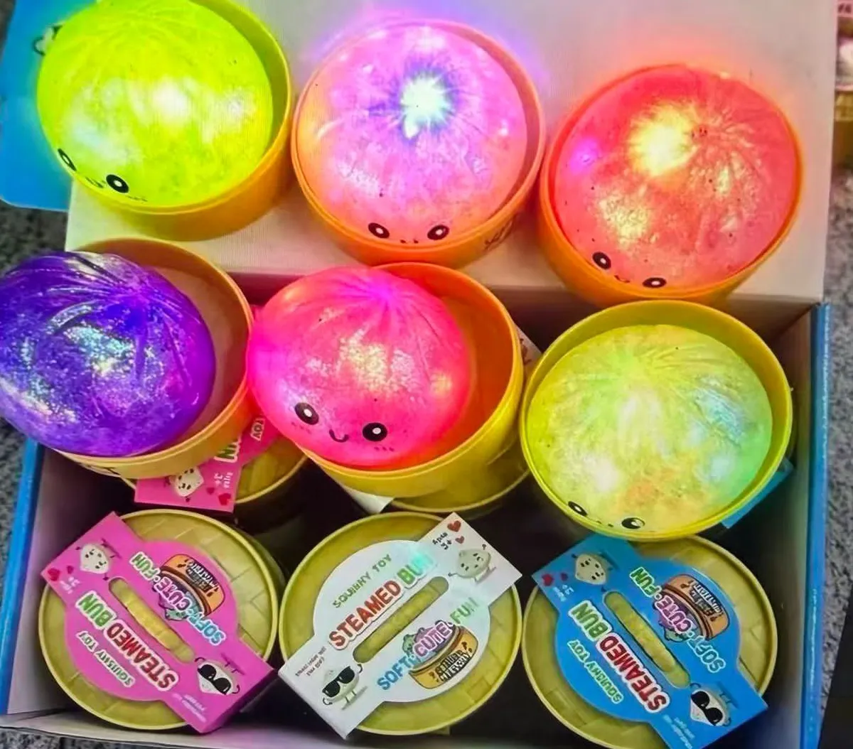 Steamed Squishy Toy Bun Glowing Multikolorowe