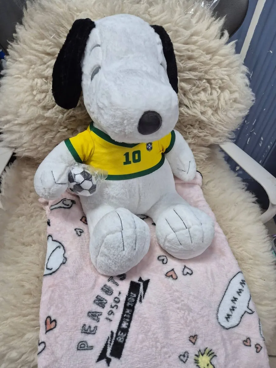 Maskotka Snoopy z Kocykiem Brazylijski Koszulka Żółta 10