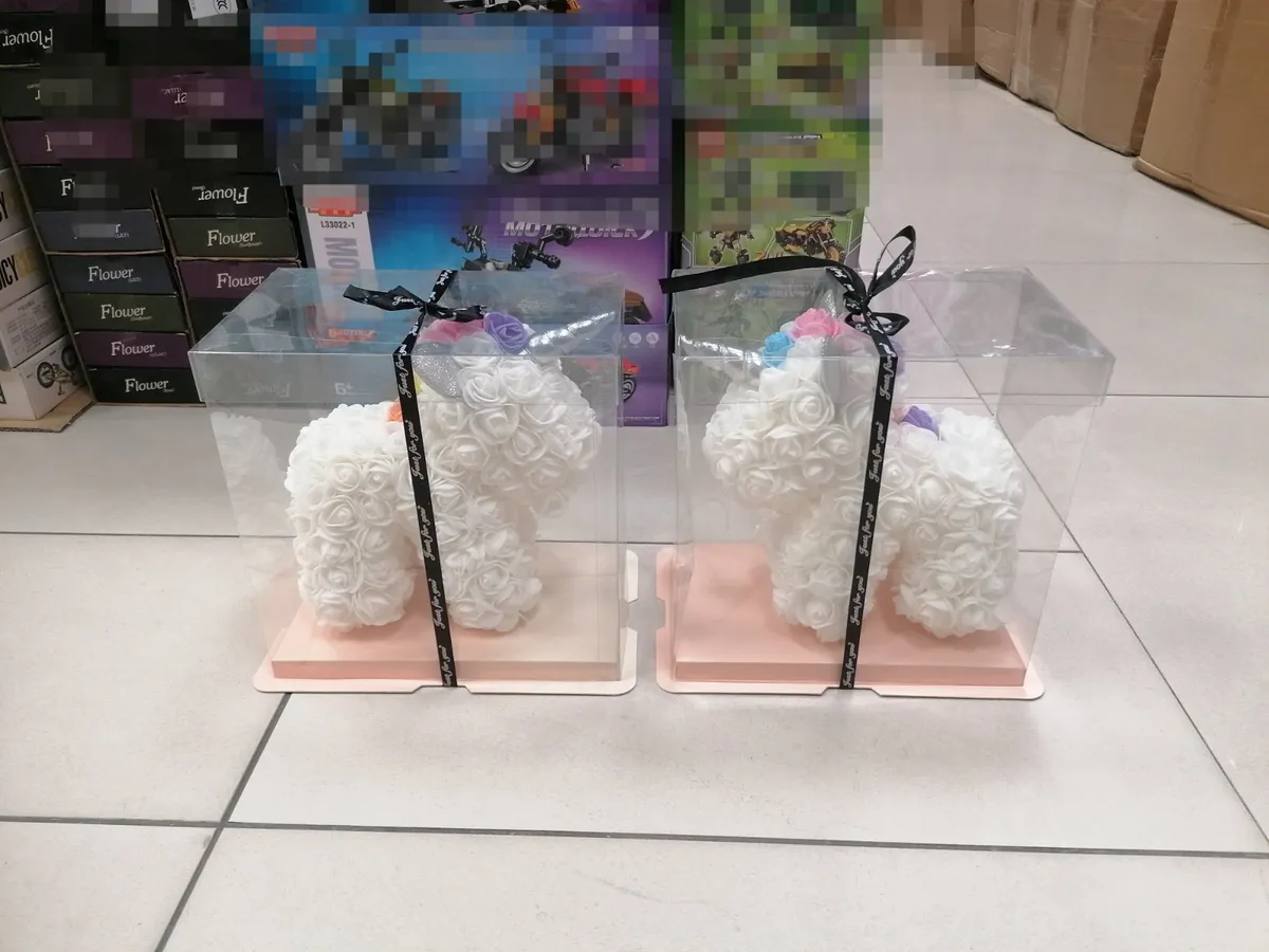Biały Różany Jednorożec Flower z różową podstawą