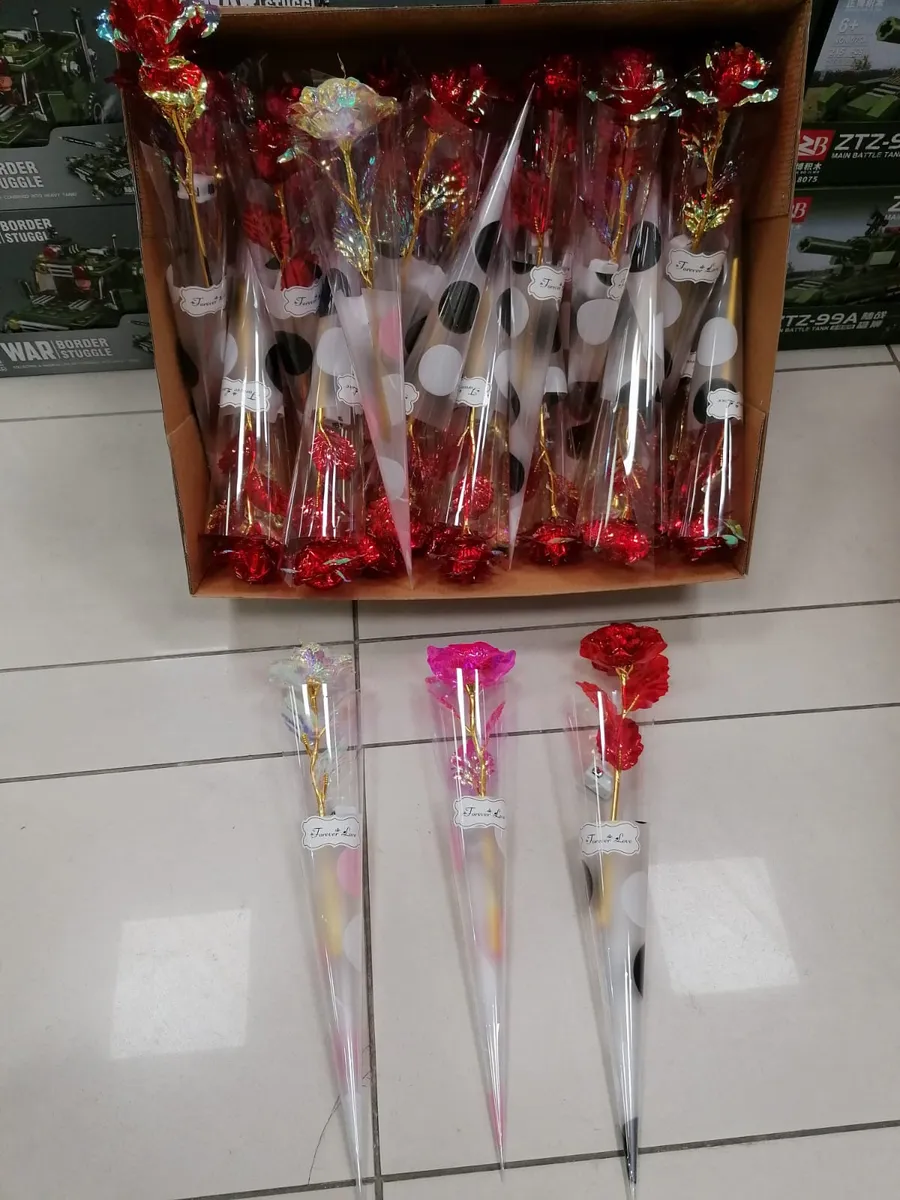 Sztuczna Róża Forever Rose Czerwona w Folii