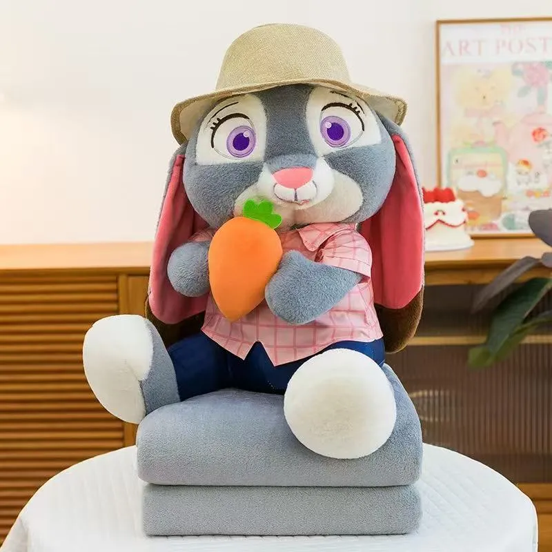 Pluszak Judy Hopps w stroju farmerki z marchewką