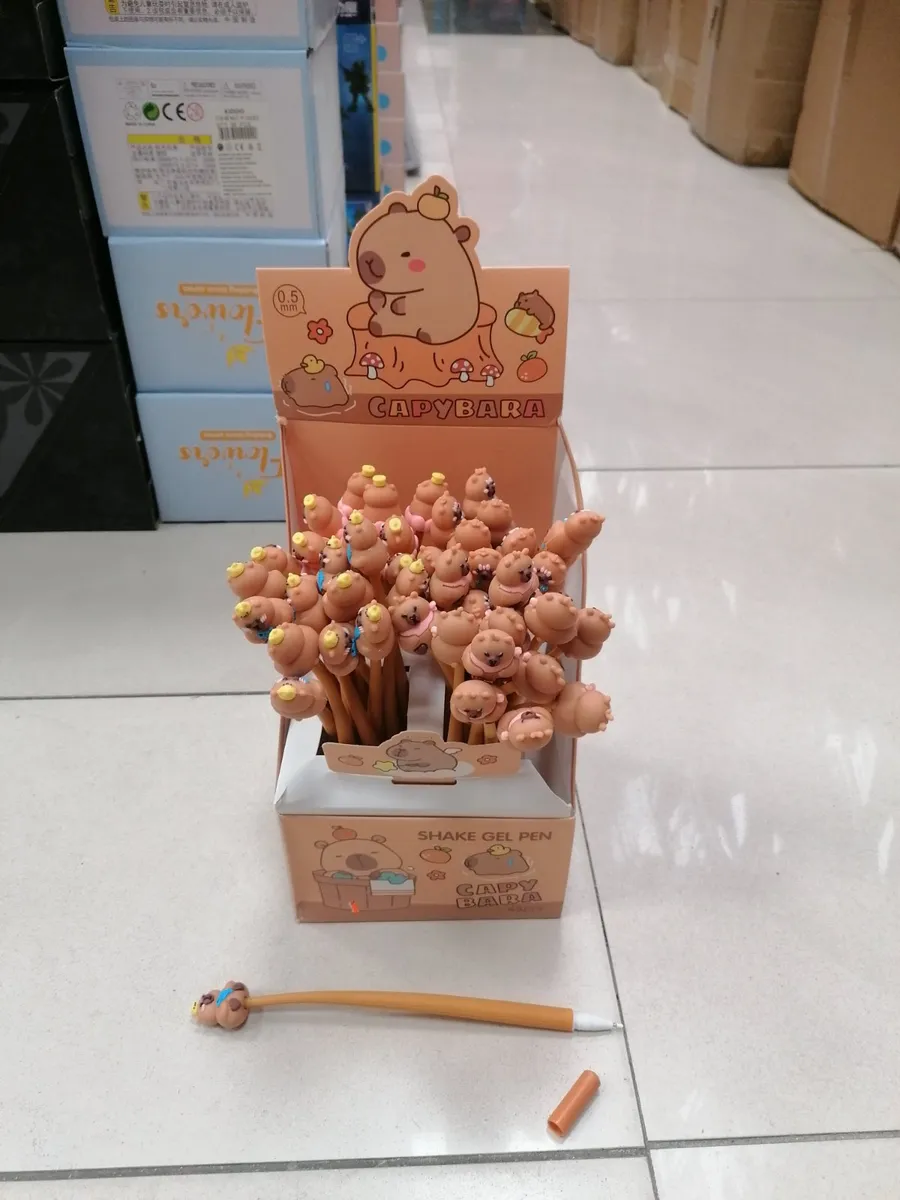 Długopis Żelowy Capybara 0.5mm z Figurką - Zestaw Ekspozycyjny