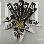 Brelok Piłkarski But Korki Czarno-Biały z Zawieszką Football